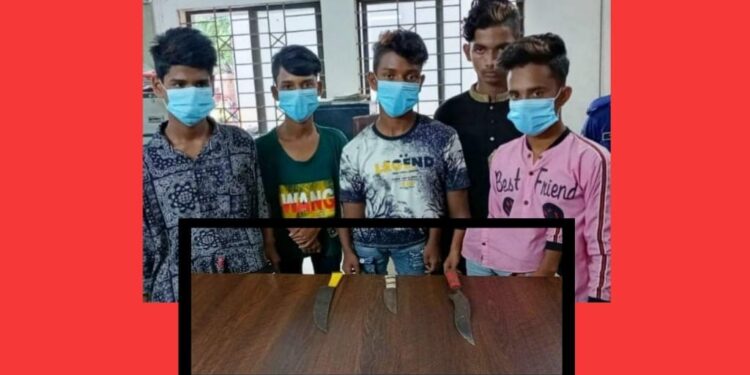 ফতুল্লায় অস্ত্রসহ ৫ কিশোর অপরাধী গ্রেফতার