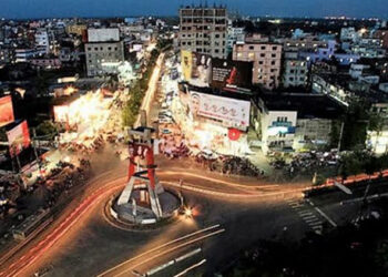 লকডাউনের ‘কঠোর’ বিধিনিষেধ আরও এক সপ্তাহ