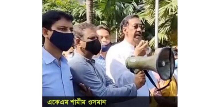 ‘হাট বসেছে, মানুষের মুখে মাস্ক নেই’- শামীম ওসমান