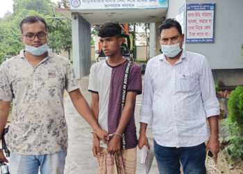 আড়াইহাজারে ব্যবসায়ী হত্যা মামলার আসামি গ্রেপ্তার