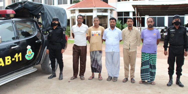 সোনারগাঁয়ের ৫ জুয়ারী গ্রেফতার