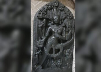 রূপগঞ্জে মূল্যবান কষ্টিপাথরের মূর্তিসহ গ্রেফতার ৩