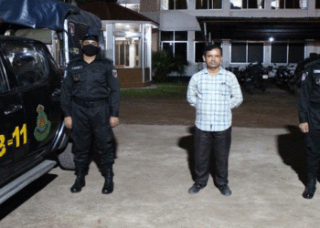 সিদ্ধিরগঞ্জে অনলাইন জুয়াড়ি গ্রেফতার