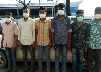 পেটে ইয়াবা পাচার, রূপগঞ্জে গ্রেফতার ৬