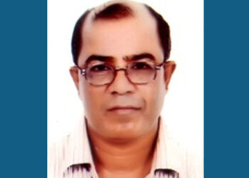 মায়ের জন্য ভালোবাসা, সচিব বিপাকে !