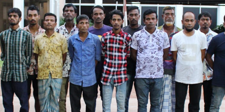 সিদ্ধিরগঞ্জে ১৪ পরিবহন চাঁদাবাজ গ্রেফতার