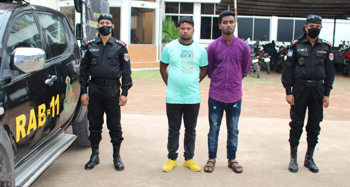 সিদ্ধিরগঞ্জে ৩২ কেজি গাঁজাসহ গ্রেফতার ২