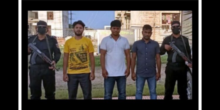 ছাত্রলীগের সাবেক নেতাসহ ৩ ফেন্সিডিল ব্যবসায়ী আটক