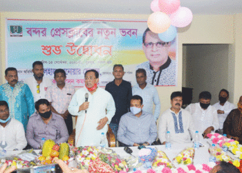 জনগণ ভালোবেসেই নৌকায় ভোট দেয় : আনোয়ার হোসেন