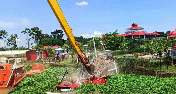 রূপগঞ্জে সাবেক মেয়র বাদশার বাড়িসহ ৪০ টি স্থাপনা উচ্ছেদ