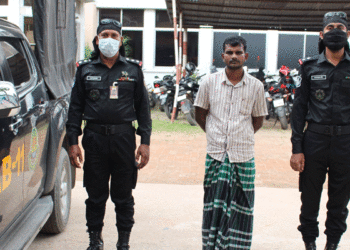 বন্দর থেকে গাঁজাসহ মান্নান গ্রেফতার