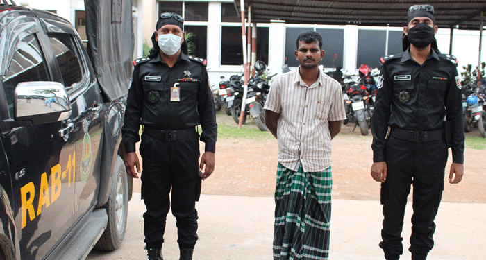 বন্দর থেকে গাঁজাসহ মান্নান গ্রেফতার