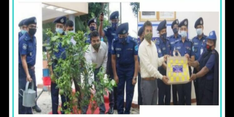 থানা পরিদর্শনে ডিআইজি হাবিব, দিলেন নির্দেশনা