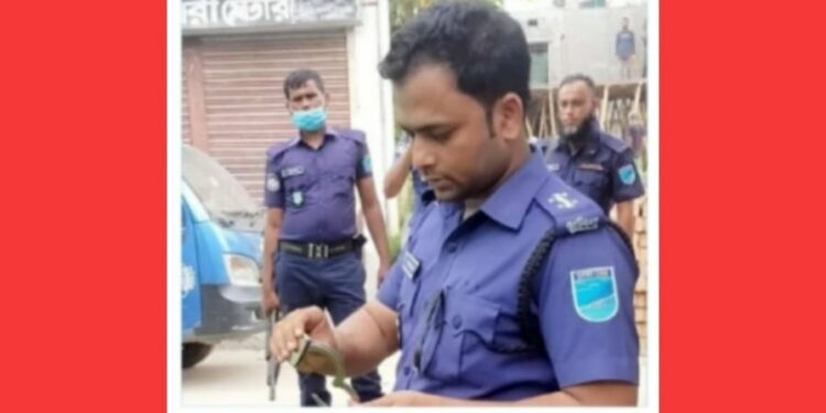 আবর্জনা থেকে কাটা হাতকড়া উদ্ধার