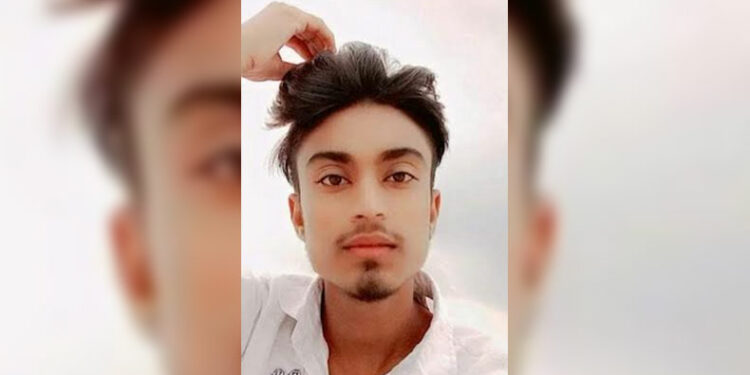 রূপগঞ্জে মায়ের সাথে অভিমানে শিক্ষার্থী আত্মহত্যা