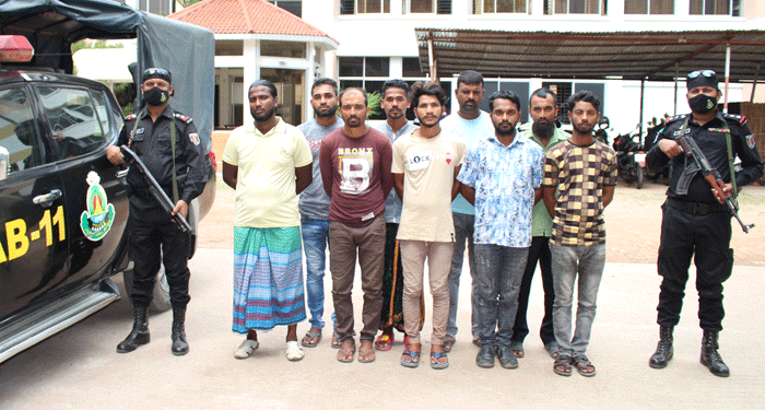 নারায়ণগঞ্জে ৯ জন পরিবহন চাঁদাবাজ গ্রেফতার