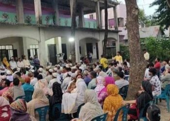 রূপগঞ্জে আ.লীগ ও ‘বিদ্রোহী’ প্রার্থীর আচরণবিধি লঙ্ঘন !