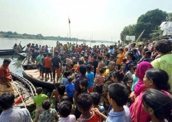 শীতলক্ষ্যায় নৌকাডুবি :  তরুণীর মরদেহ উদ্ধার