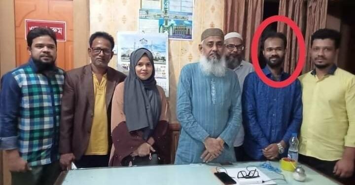 ফতুল্লায় প্রকাশ্যে ওয়ারেন্টভূক্ত আসামীর গণসংযোগ !