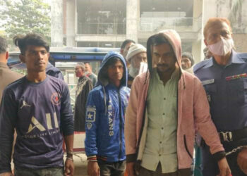 গান বাজিয়ে বাসে গণধর্ষণ, রিমান্ডে ধর্ষক