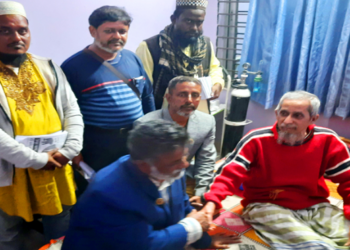 ফের অসুস্থ মুক্তিযোদ্ধা লুৎফর রহমানকে দেখতে ছুটে গেল খোরশেদ