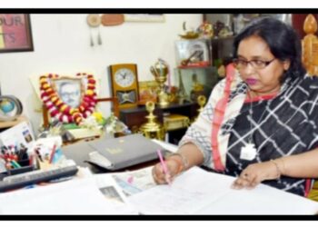 পদ ছেড়ে নাসিক নির্বাচনের মাঠে চিকিৎসক আইভী