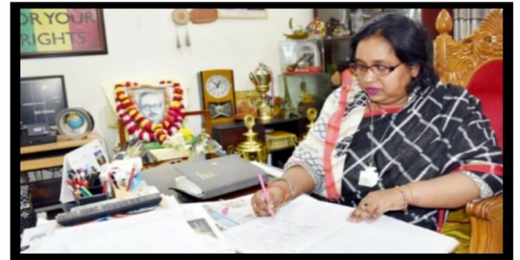 পদ ছেড়ে নাসিক নির্বাচনের মাঠে চিকিৎসক আইভী