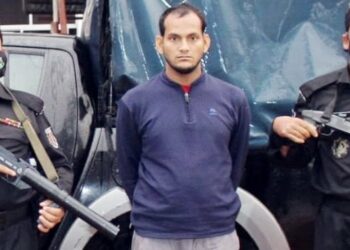 লোহার পাইপে হাজার হাজার ইয়াবা