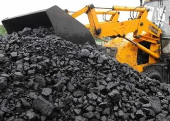 আড়াইহাজারে অজ্ঞান করে ১৫০ টন কয়লা নিয়ে উধাও