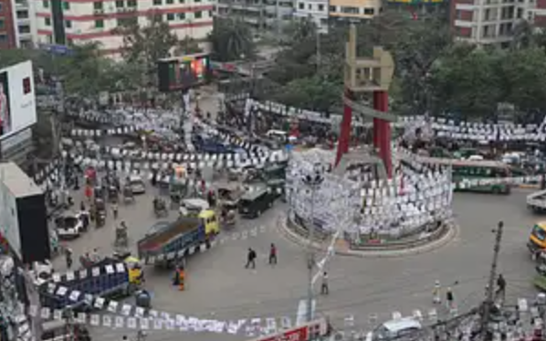 নাসিক নির্বাচনে : বিতর্কিত প্রার্থীদের ঘিরে শঙ্কা
