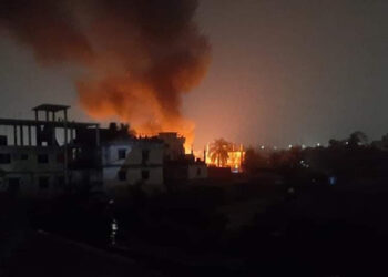 রূপগঞ্জে মশারি কারখানায় ভয়াবহ অগ্নিকাণ্ড