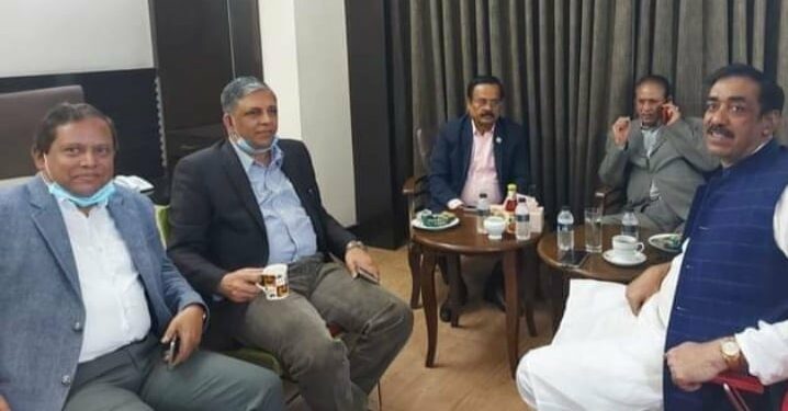 কেন পিছু হটলেন শামীম ওসমান ?