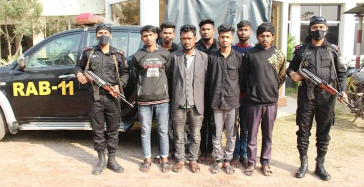 “স্যার দেখা করমু নে, আইতে হইবো না !”