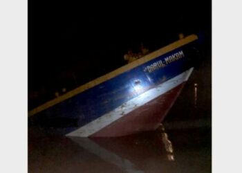 সোনারগাঁয়ে লঞ্চের ধাক্কায় বাল্কহেড ডুবি, নিখোঁজ ১