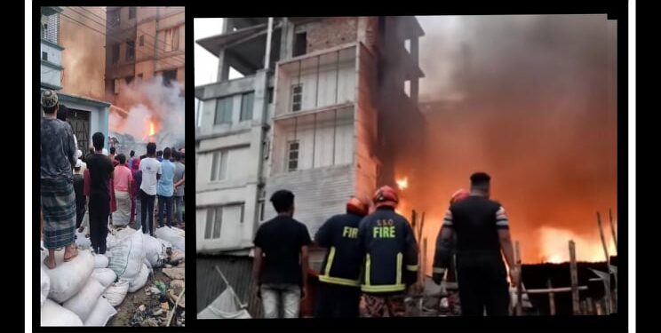 ফতুল্লায় আগুনে পুড়ল ১০টি ঝুটের গুদাম