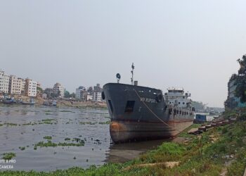 ৩ দিনের রিমান্ডে মাস্টার-ড্রাইভার সুকানী গ্রিজার ইঞ্জিনিয়ারসহ ৮ জন