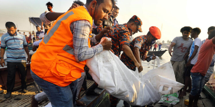 নারায়ণগঞ্জে লঞ্চডুবি: আরও এক মরদেহ উদ্ধার
