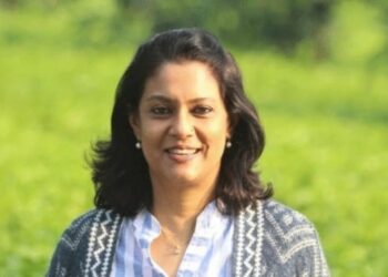 “কে বড় ? কয়েকটি কারাখানা নাকি একটি নদী ?”- সৈয়দা রিজওয়ানা হাসান