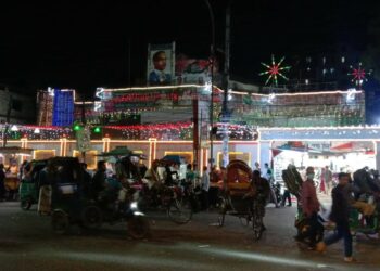 নগরীর প্রাণকেন্দ্র চাষাড়ায় অবৈধ মেলা, অপকর্ম চললেই !