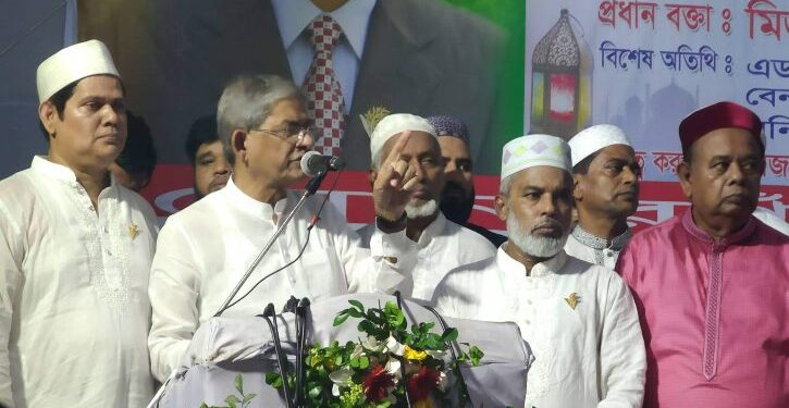 র‌্যাব ও পুলিশ প্রধানকে নিয়ে নিন্দা-সমালোচনা মির্জা ফখরুলের