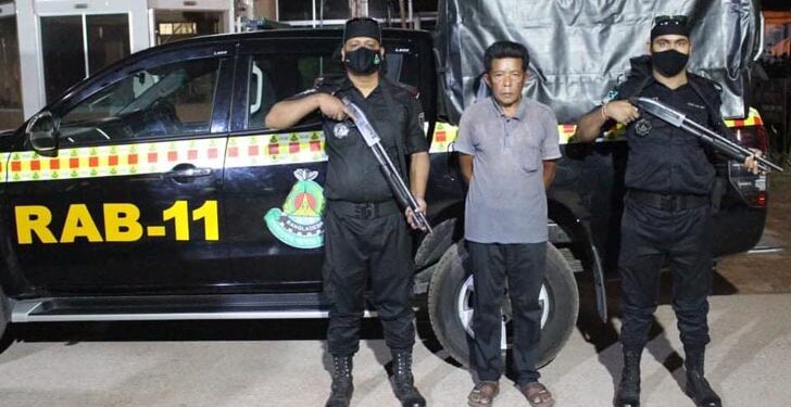 পেটের ভিতর ৩২৩০ পিস ইয়াবা