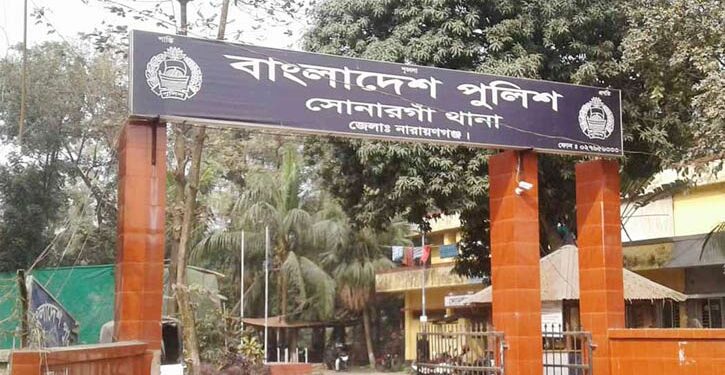 আসামীসহ পুলিশের ওয়াকিটকি ছিনতাই