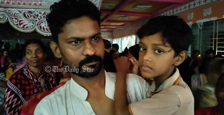 মা বেঁচে নেই, জানে না ৭ বছরের পিয়াস