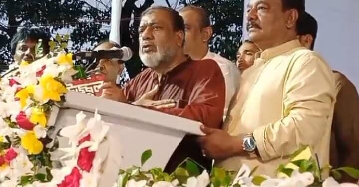 মঞ্চ থেকেই সেলিম ওসমানের মুঠোফোন গায়েব