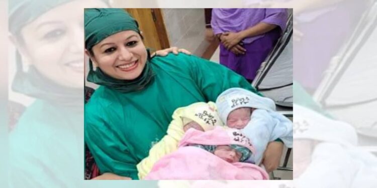 একসঙ্গে স্বপ্ন – পদ্মা ও সেতু’র জন্ম দিলেন মা এনি