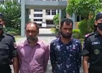 প্রেমিকের বাড়িতে নারী পিটিয়ে হত্যা : আটক ২