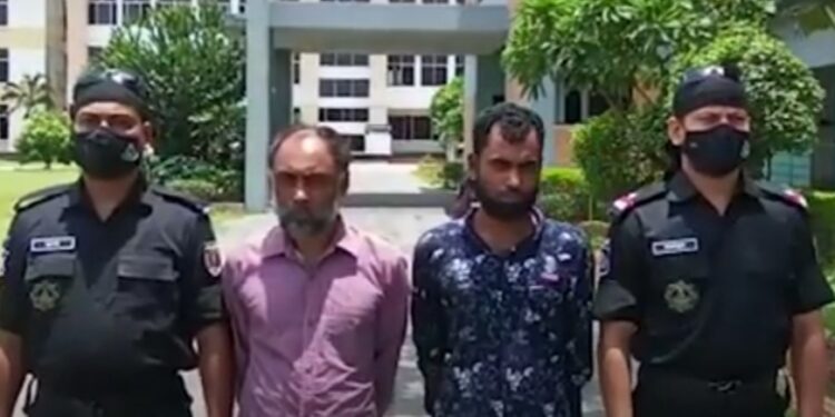 প্রেমিকের বাড়িতে নারী পিটিয়ে হত্যা : আটক ২