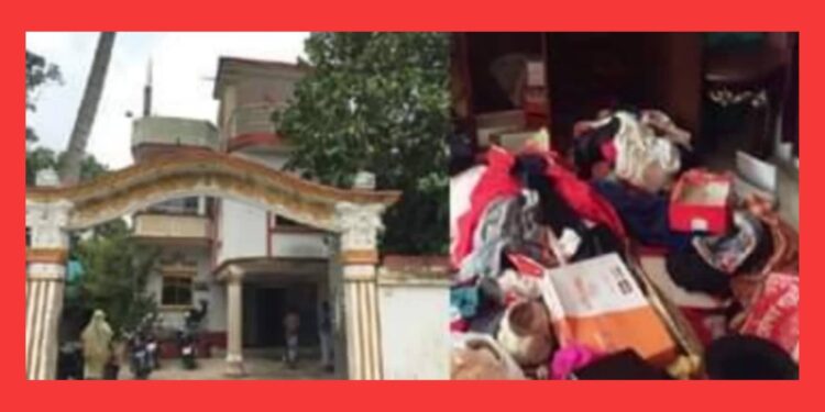 একরাতে ২ বাড়িতে ডাকাতি, ইমিটেশন ফেলে নিলো স্বর্ণ