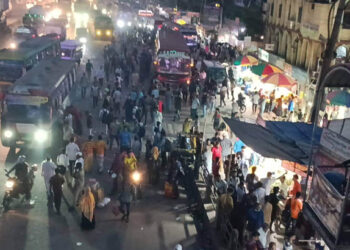 নাড়ির টানে বাড়ি ফেরা : শিমরাইলে দীর্ঘ অপেক্ষা