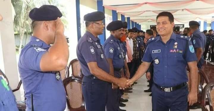 নারায়ণগঞ্জে নবনিযুক্ত এসপি গো. মো. রাসেল যোগদান